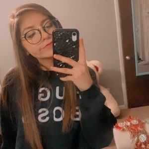 Meet your Posher, Damaris